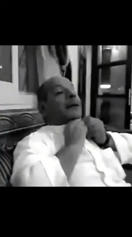 يقول لضاق صدرك ول ليالي تحدتك ول  اصبر زين لو طال لاتنحني للوقت وتروح هيبتك ##حزن #اكسبلور 