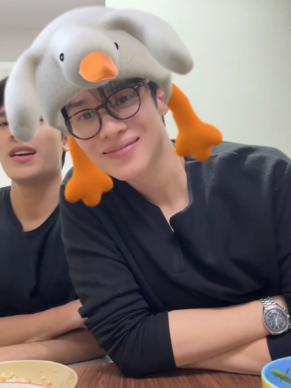 พีคไปแย่งเพิร์ลทำไม่ลูก🤣 @peakpeemapol @Pearlpooo #pearlpeak #pearlpooo #peakpeemapol #fybシ 