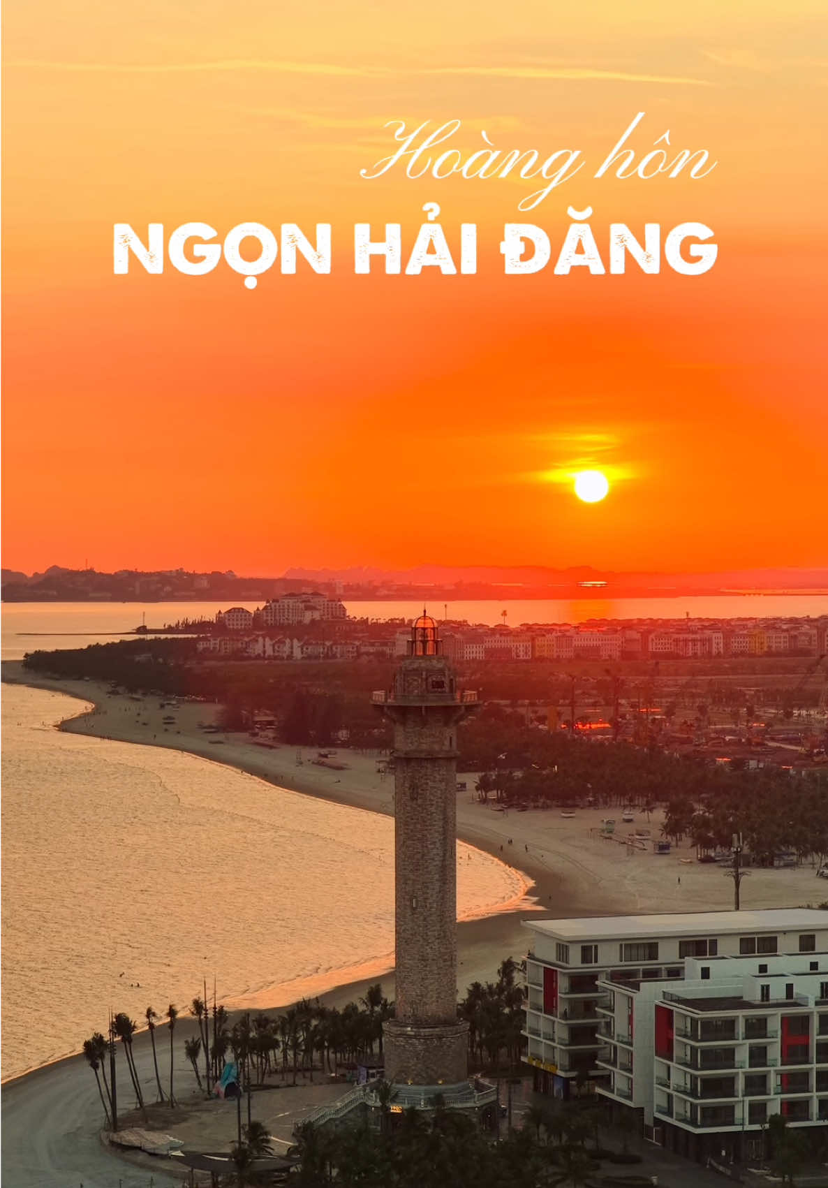 Hoàng hôn tại đỉnh Ngọn Hải Đăng trông như thế nào? Địa điểm ngắm hoàng hôn đẹp nhất Hạ Long là đâyyy! #NgonHaiDang #ngonhaidanghalong #caphecheckin #hoanghon 