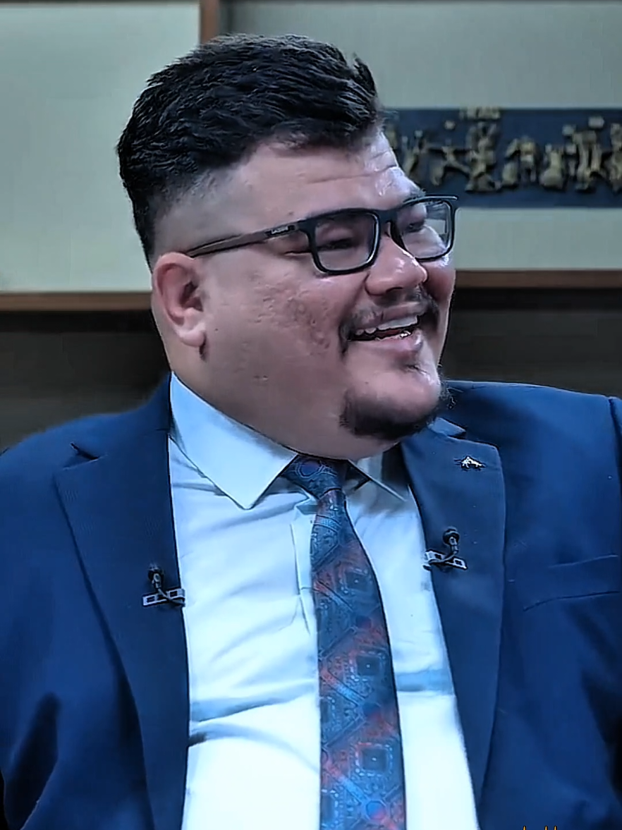 @مهند العزاوي  مدري وين ومدري ليش #creatorsearchinsights #اعادة_النشر🔃 