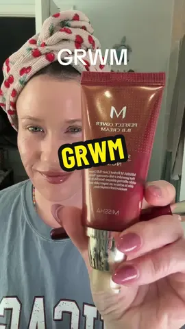 Foundation: Misha M BB Cream Concealer/corrector: Kosas Blush: Kosas  Bronzer: Laura Geller Brows: L’Oréal  Eyeshadow: Natasha Denona warm palette Lips: Fenty Fussy Chocolate  #tiktokshopcreatorpicks #matureskinmakeup #beautyover40 