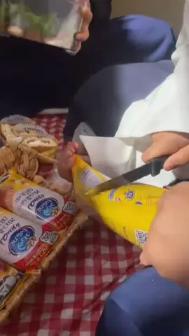 الفرق يضحك ههههههههههه