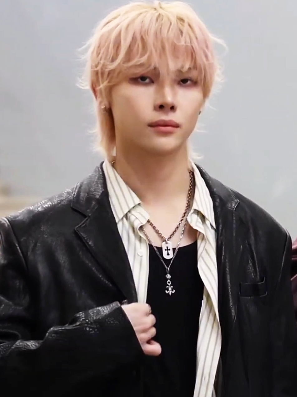 NICO PINK HAIR NICO PINK HAIR NICO PINK HAIR NICO PINK HAIR #kpop #jpop #andteam #nicholas #andteam_nicholas 