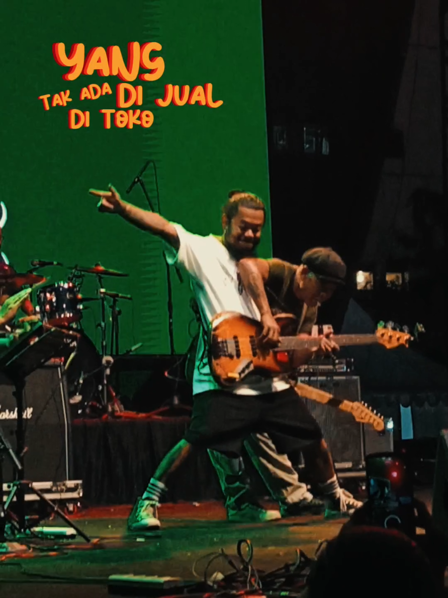 Hidup hanya sekali , maka berbahagialah  🌿 ​#reggaemusic #fypシ #yoman #reggaeband #reggaeindonesia  