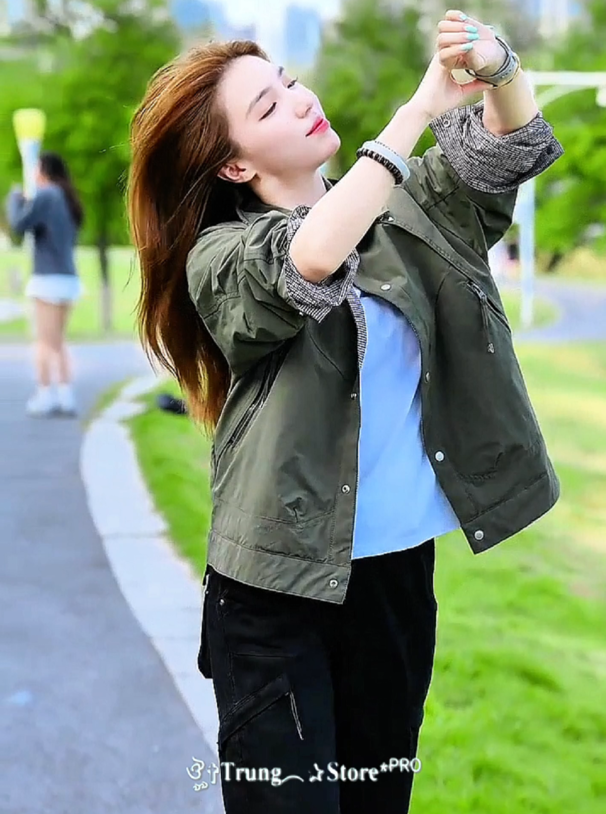 TẠP CHÍ THỜI TRANG  #giaitri #giaitritiktok #lamdep #thoitrang #xuhuong 