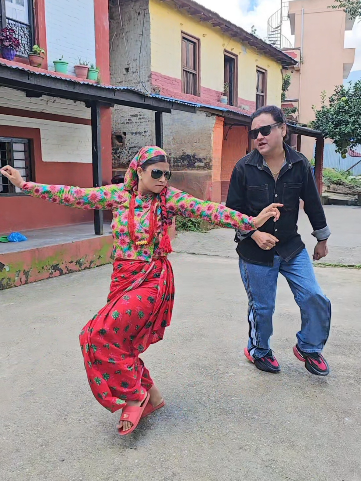 बिमली को साथमा हल्का रमाइलो  #jayakishanbasnet #jayakishanbasnetsongs #purbakihosyahospaschimki #dhoom2 #dhoom2songs 