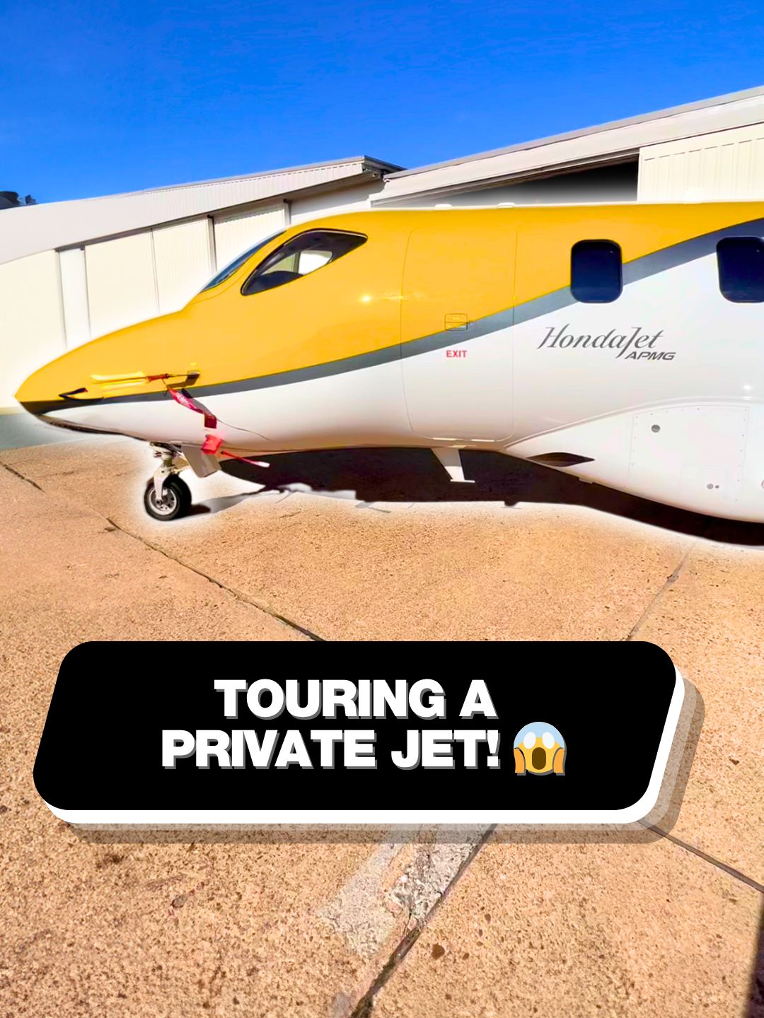 There’s so much storage room 😳 Thx - @pilot_rob #jet #planes #tour