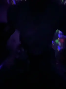 đừng lm thế nhé em😳