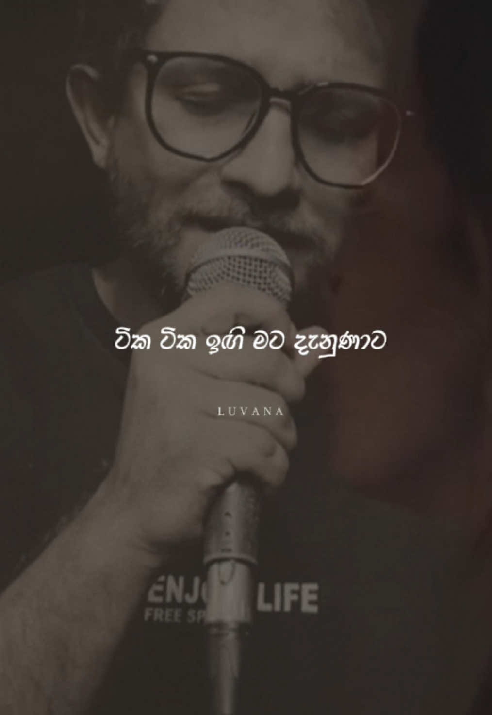 ටික ටික ඉඟි මට දැනුණාට  නොහිතුණු හැටි පුදුමෙකි තාම ❤️‍🩹 #fyp #foryoupage #viral #song #sinhala #tikatikaigi 