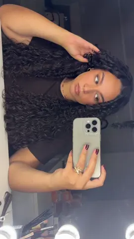 I miei preferiti del momento🫠  #makeup #MakeupRoutine #hudabeauty #fullface #panorama 