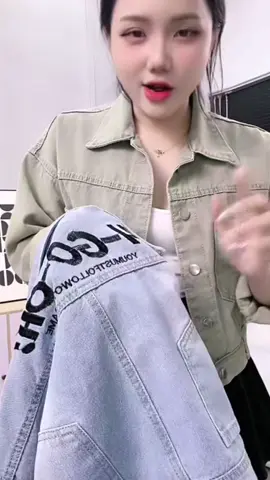Áo khoác jeans nữ thêu #aokhoac #aokhoacnu #aobo #aokhoacjean #xuhuong 