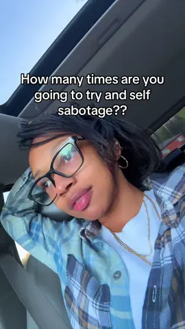 The moons still out ✨ #fyp #octobermood #80sbaby #blackgirlmagic #selfsabotage 