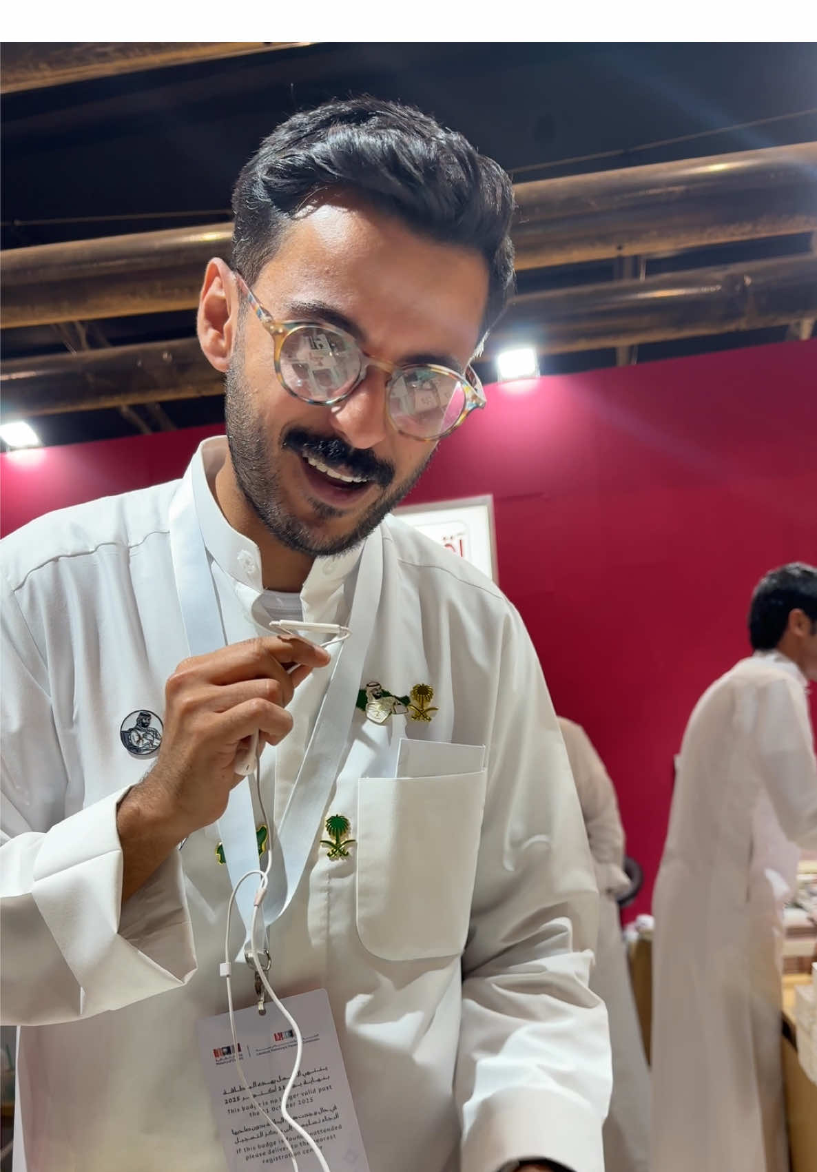 سأكون لك حرباً في وجه من ارادك تنكسر سأكون لك جيشاً حتى تنتصر🤍🤍@مشاري بودريد  معرض الرياض الدولي للكتاب ✍️ #معرض_الرياض_الدولي_للكتاب_2025  #قراءة  #مشاري_بودريد  #رواية_إسبيرانزا  #fyp 
