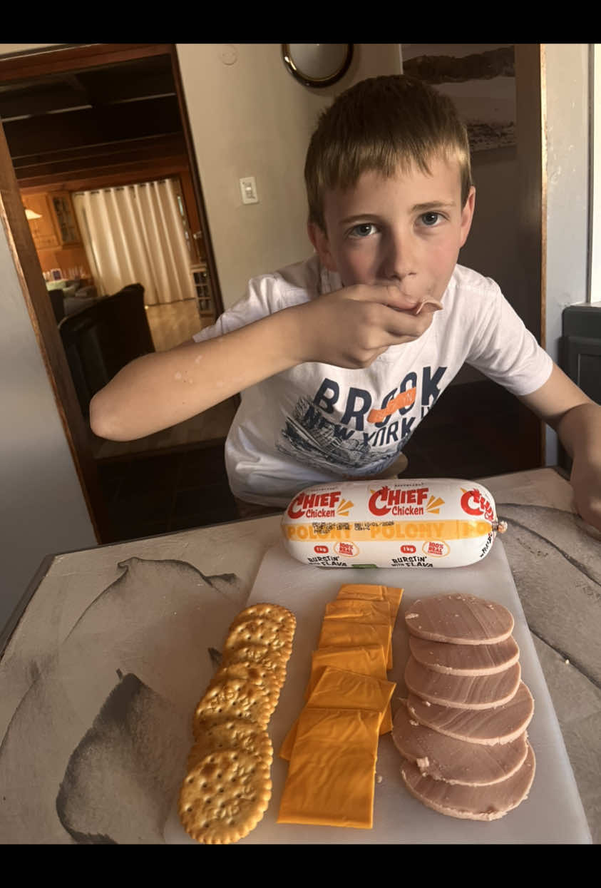 Christopher’s new favourite lunchbox hack 🥪✨ Quick, easy, and budget-friendly with salty crackers, cheese, and of course Chief Chicken Polony. Packed with fruit and juice for a balanced school meal — and he loves it! 💛 #ChooseChiefChicken #gifted #LunchboxIdeas #quickmeals  @Brand Advisor 