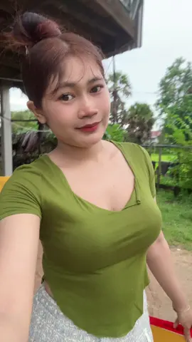 ទើបចេញពីធើសំណង់😆#កម្មករសំណង់ 