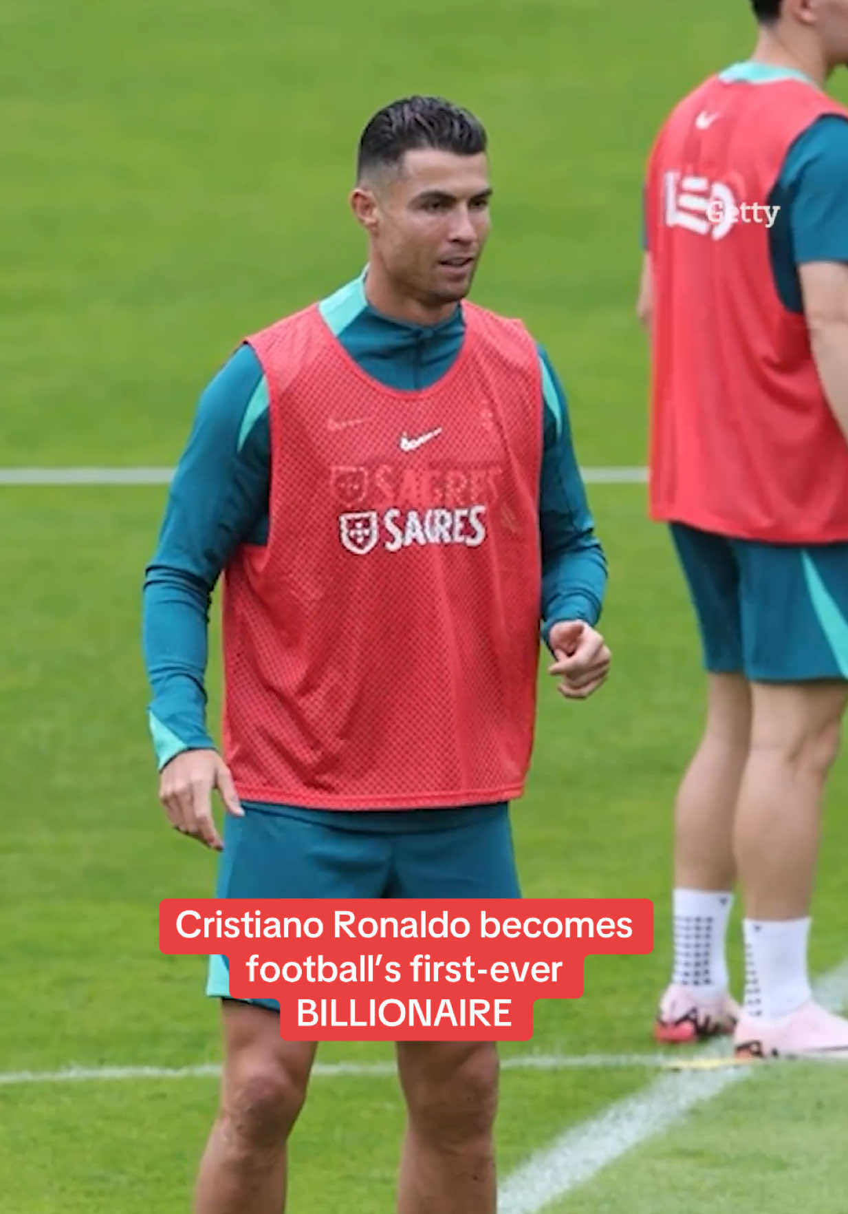 Cristiano Ronaldo makes history as football’s first-ever BILLIONAIRE. Full story below. #ronaldo #cristianoronaldo #billionaire 