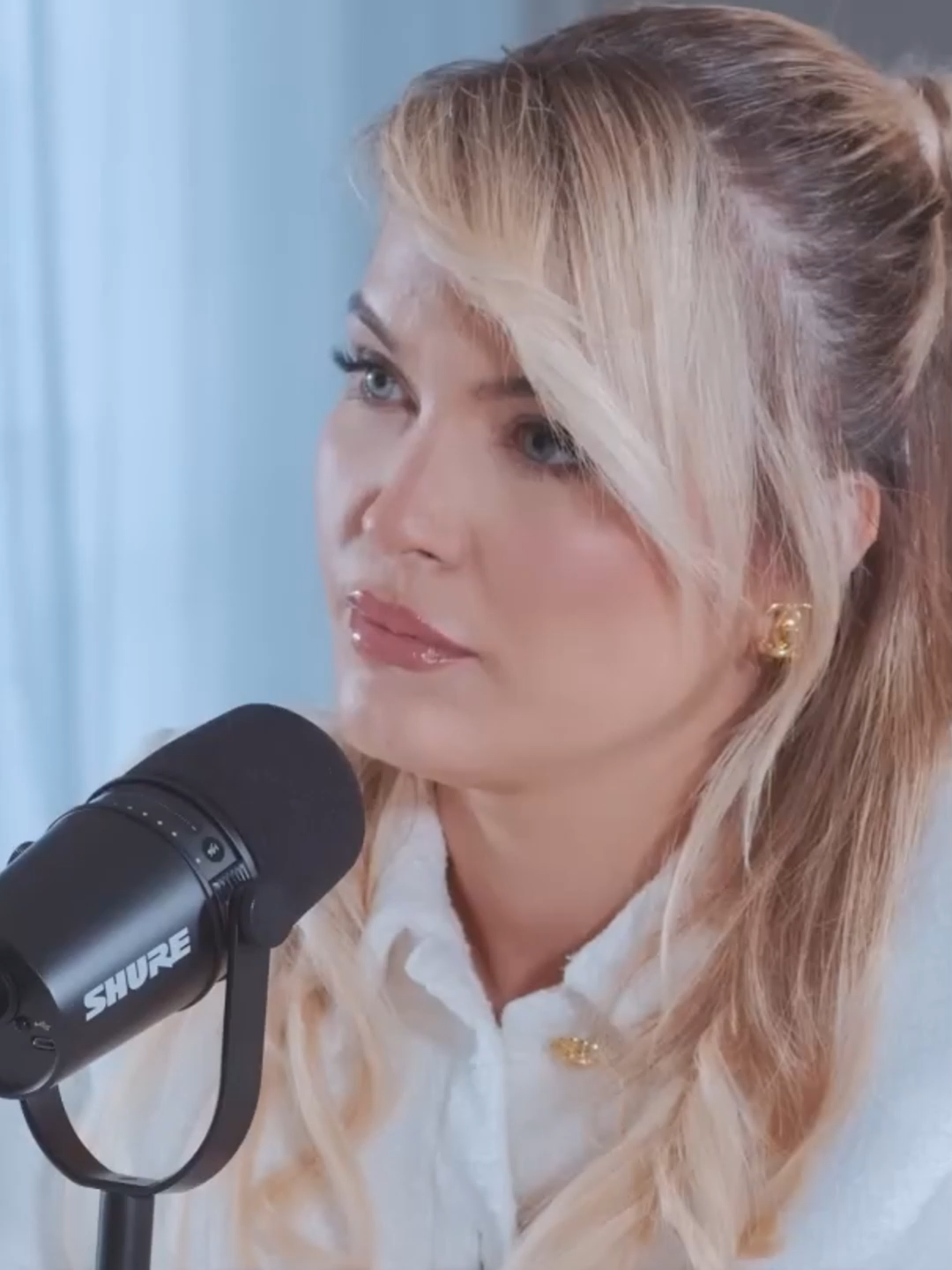 Afrona e pyet Bleron: “Pse nuk na funksionoi martesa? #talkwithafrona #podcast #genesispublishing #blero