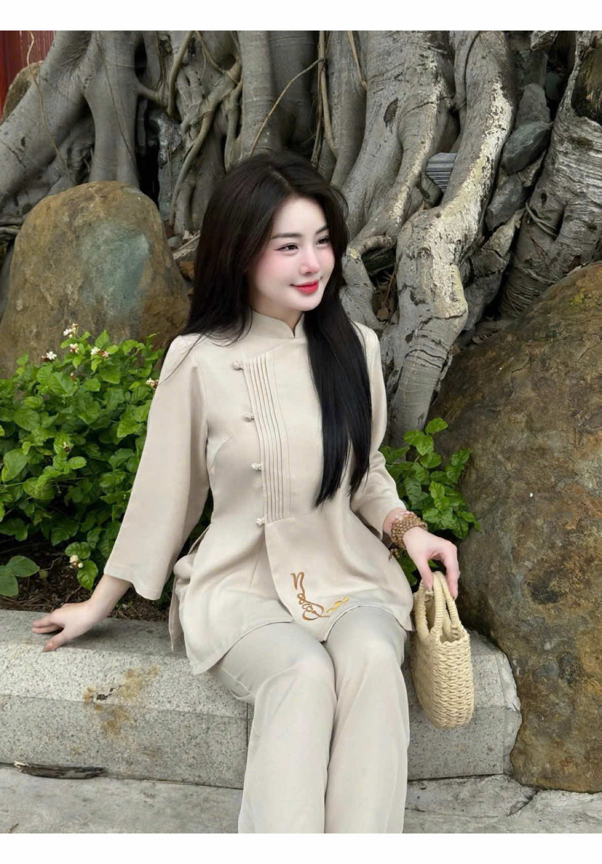 Thế giới mong cậu lớn Còn tớ mong cậu bình an 🪷🪷🪷 #TikTokAwardsVN #phapphucthietke #xuongmaydoanngoc #dodichua #reviewdodichua 