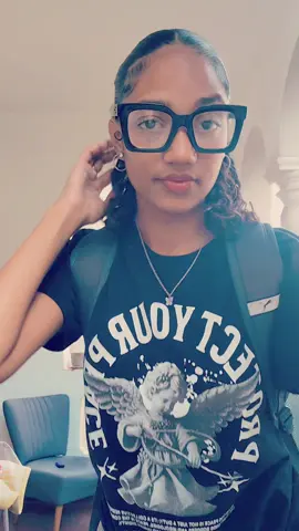 😚😚 #fyp #student #blowthisup #dance 