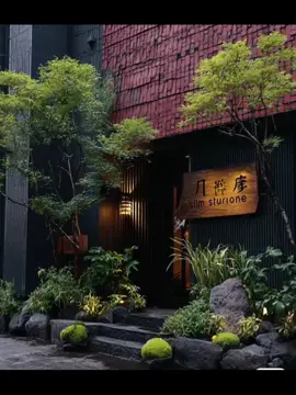 “Không cần quá nhiều diện tích, chỉ cần sự tinh tế trong từng chi tiết. Một lối vào nhỏ, nhưng mở ra cả một không gian tĩnh lặng và xanh mát. Sân vườn mang phong cách Á Đông – nơi con người tìm lại bình yên giữa phố thị 🍃”#canhquansanvuon #sanvuondep #thietkesanvuon #tieucanh #landscape #gardendesign #xuhuong #fyp