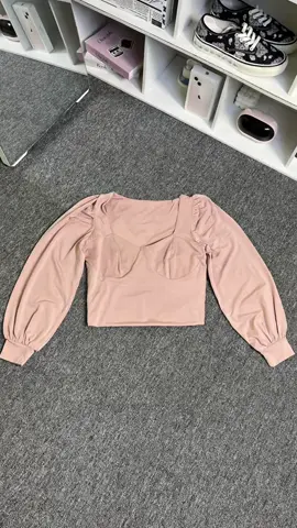 Pinkyyy #croptoplongsleeve #croptoplenganpanjang #croptoppink #croptopsexy 