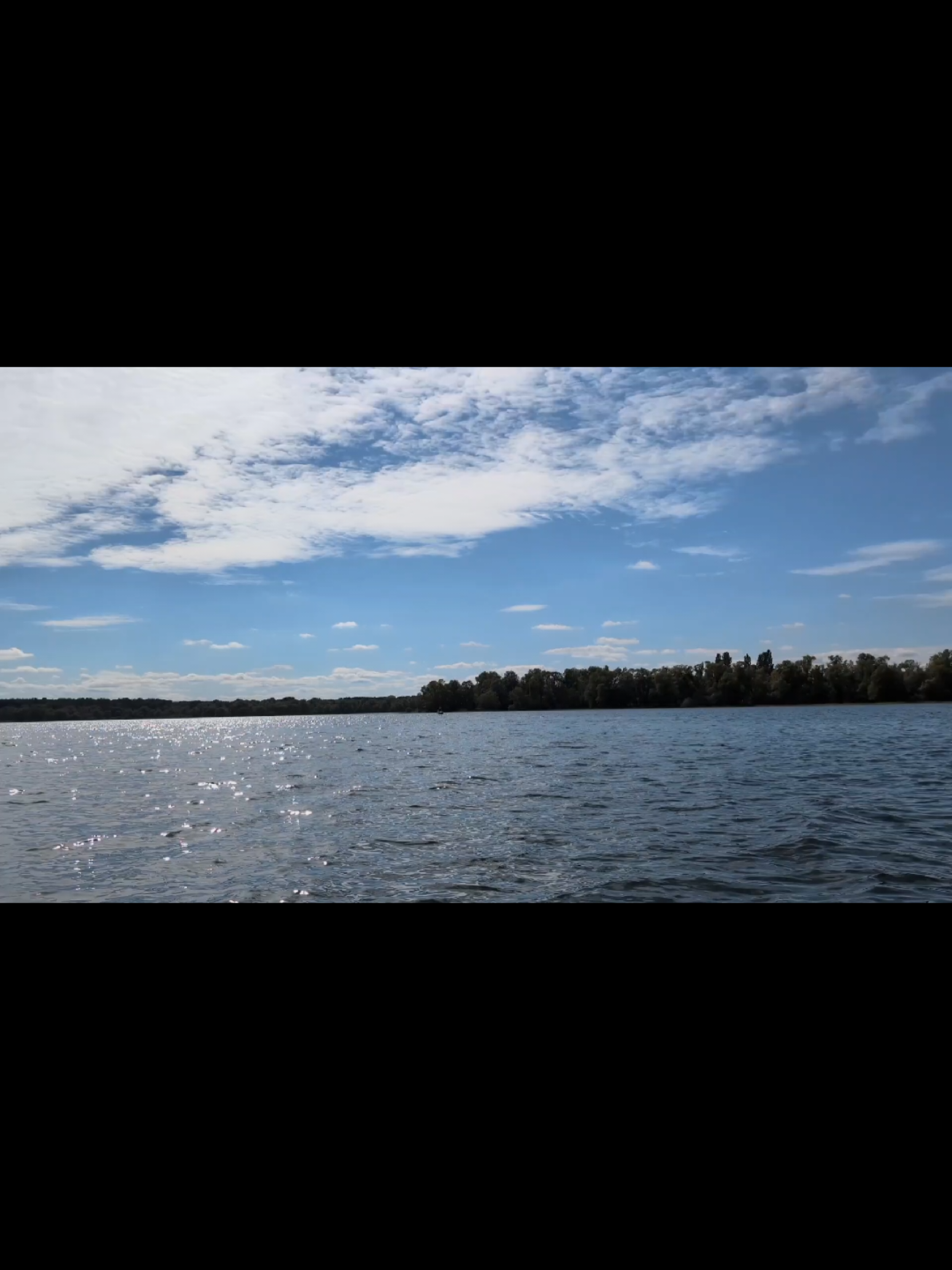 La vie c'est comme le temps, y a des jours ensoleillés et des jours pluvieux... Ne l'oublie jamais...💭💭💭  #PourToi #life #citation #calm 