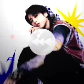Я тока учусь в таком стиле, не осуждайте🥺 rm: @Luki ⟢ #fyp #on #hanjisung #skz #edit 