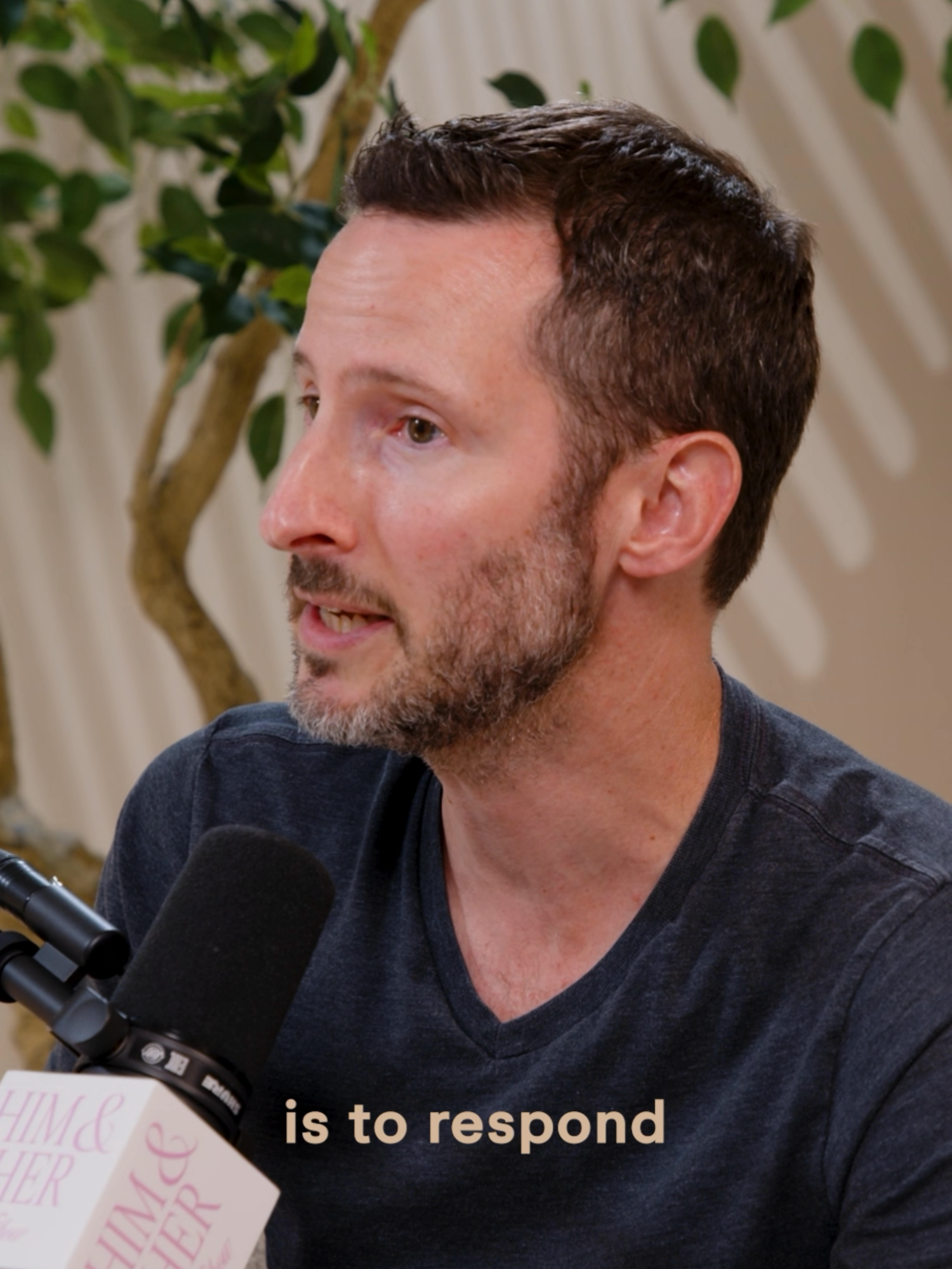 it really takes 2 seconds 👆 #entrepreneurs #careeradvice #careertok