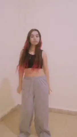 Love nwantiti dance challenge / I try guys to practice dancing to post for you #dance #dancechallenge #lovenwantiti #dancing #dancetrend 
