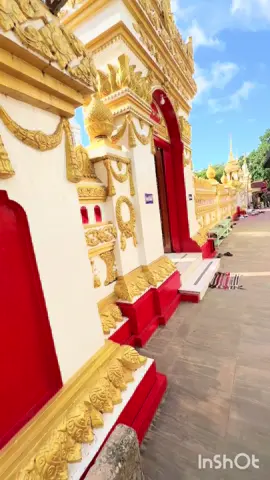 📍ความสุขที่แท้จริงไม่ใช่อยู่ที่การแสวงหา แต่อยู่ที่การปล่อยวางทุกปัญหา ซึ่งเริ่มต้นได้ในวันออกพรรษา./     @ออกพรรษาปีนี้ ขออาราธนาบารมีองค์พระธาตุพนมได้โปรดคุ้มครองให้ทุกท่านมีแต่ความสุขกายสบายใจห่างไกลทุกข์ภัยทั้งปวง.ครับบ./สาธุ🙏🙏🙏💕