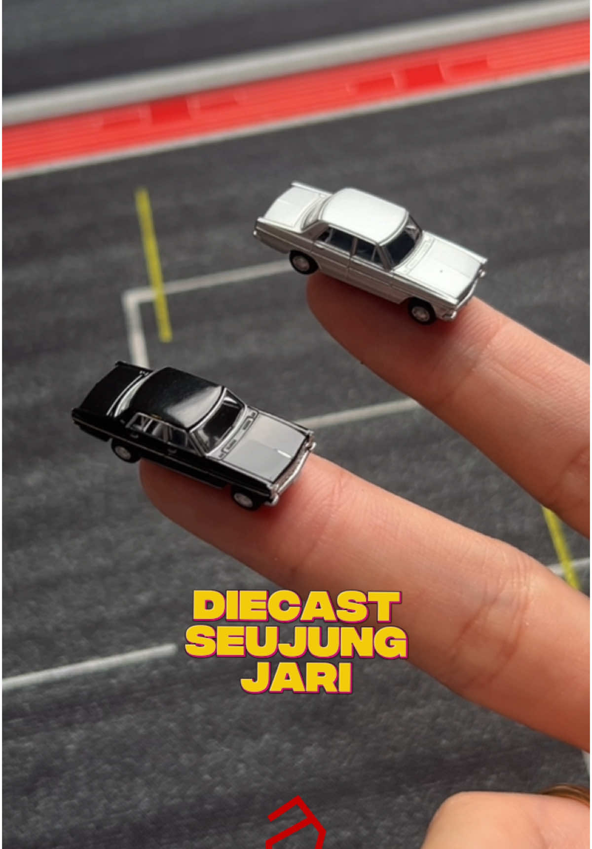 Unboxing special #diecast TERKECIL : TOMYTEC - Nissan Cedric & Gloria . Specs: Overall material: 7/10 Detail: 8/10 Price: $$ . #diecast #minigt #minigtindonesia #poprace #peako64 #hotwheels #matchbox #tarmac #Tomica #tomy #tomicapremium #diecastcollectors #diecastcollection #diecastmodels #diecastcar #eracar #era #eracar4 #hondacivic #typeR #hondansx