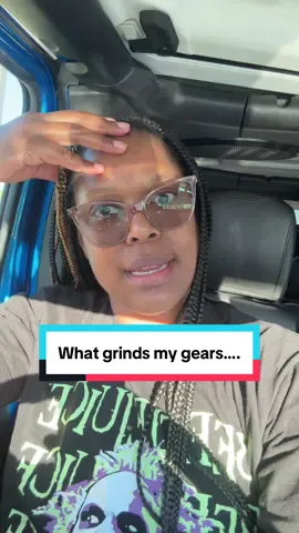 What grinds my gears #parking #parkinglot #annoyed #grindsmygears 