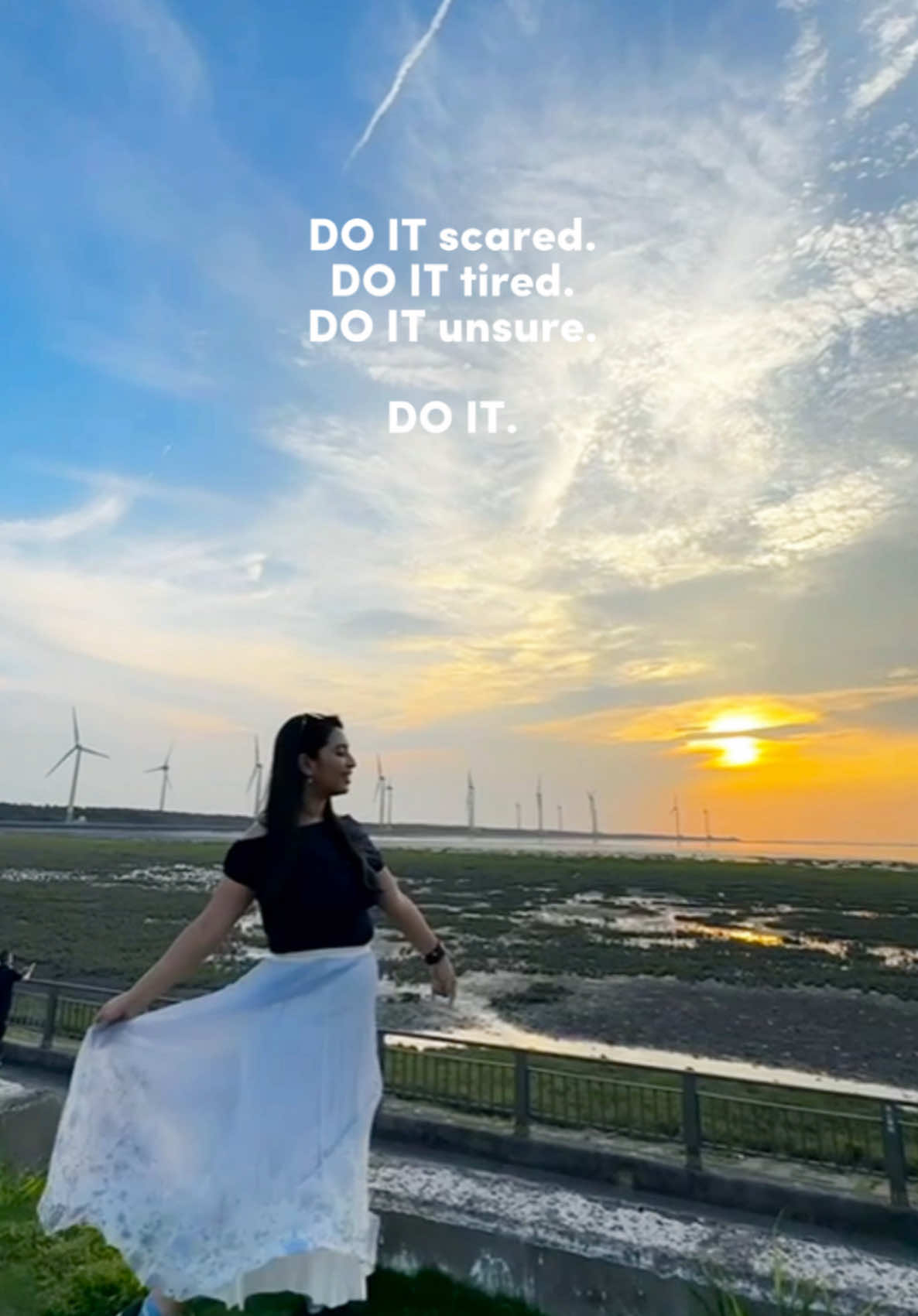 This is the version of myself that I didn’t expect to come out. Traveled solo, dared to watch concerts overseas, posted contents with face reveal and voice overs? Who is she 😅  9 months down and I’m happy to accomplish things that myself from years ago wouldn’t even dare to try.  To you, who’s reading this, thank you for being a part of the journey 💕 #solotravel #travelcontent #SouthKorea #kpopconcert #Japan  