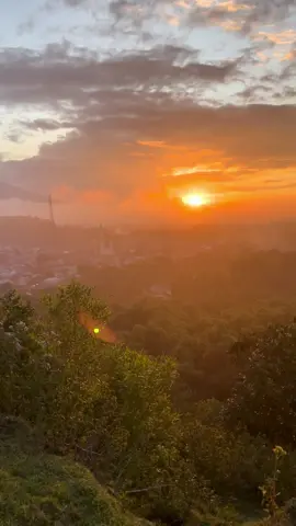 Nemu sunset super indah masyaallah 🥹 #sembalun #bukitselongsembalun🤩 #fyp