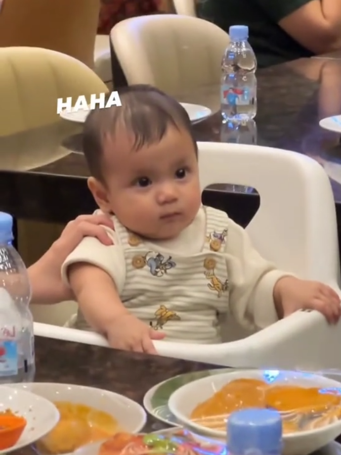 👶🏻: napa pada heboh dah #elzhard #elzhardrahadianaskara #elkerung #dedekbayi #masyaallah 