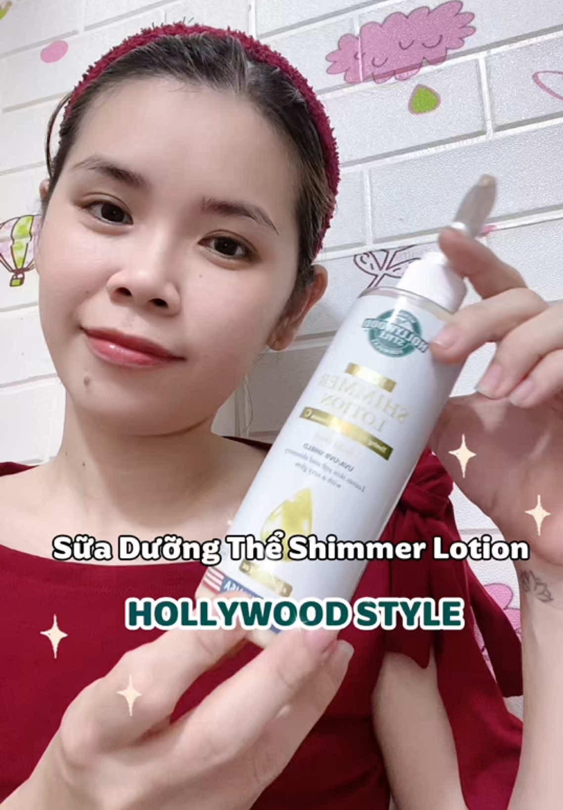 Ẻm thơm mà dùng mịn da lắm lun 😍#hollywoodstyle #hollywoodstylevietnam #chamda #bodyshimmerlotion  
