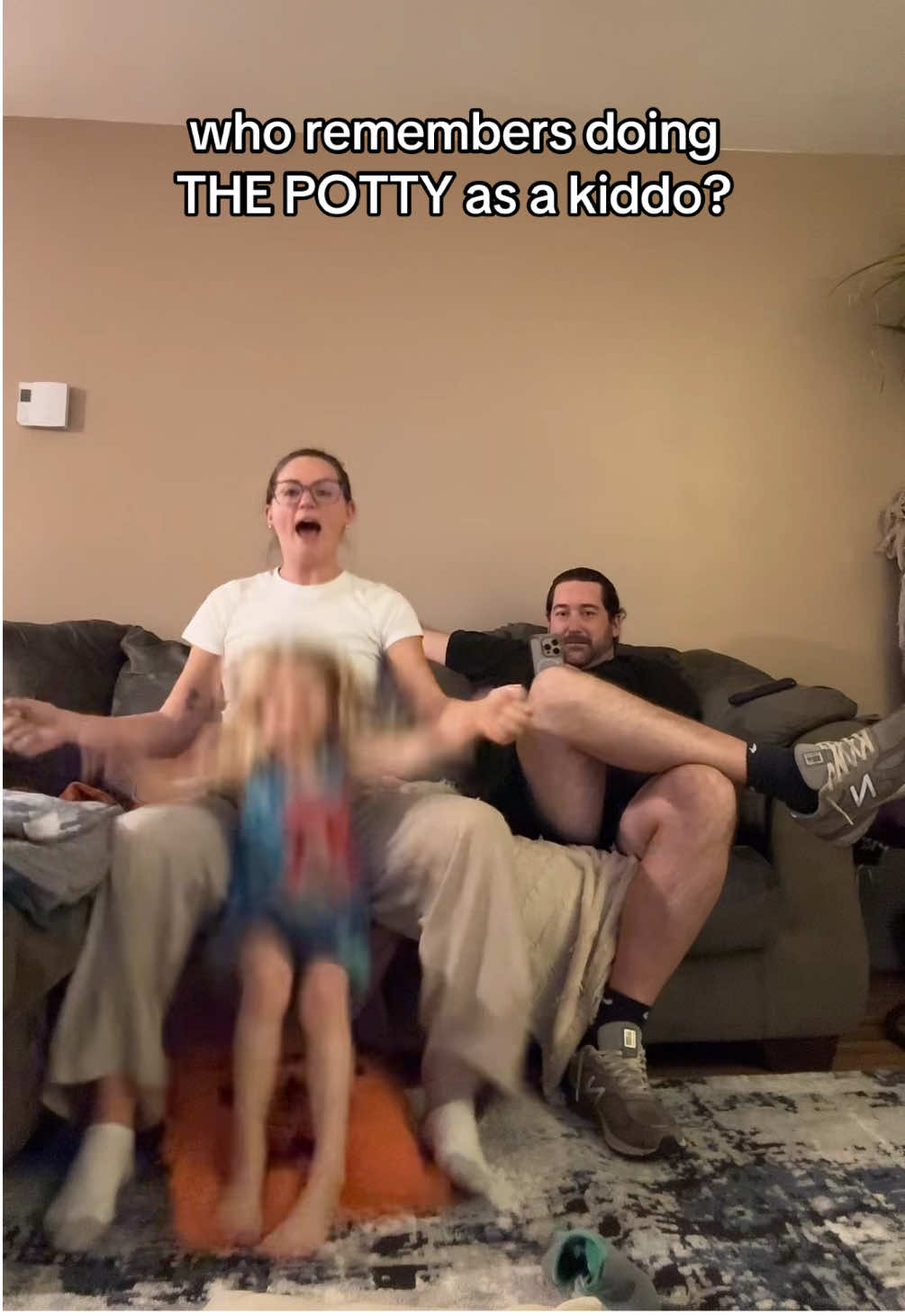 I loved doing this when I was little and I can’t believe this was the first time someone did this with them!!! I love my neice & nephew so much 🤣🚽💕 #kidsoftiktok #potty 