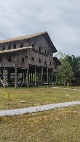 #kampungbudayasarawak #rumahmelanau #loveborneo 