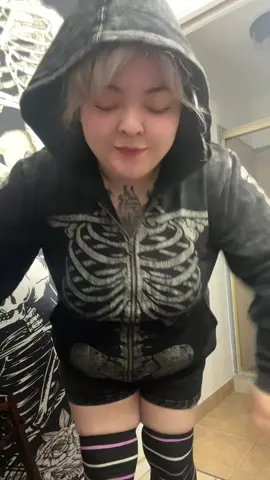 Honestly, I really love it though. #cute #Skeleton #Halloween #Spooky #FYP. 