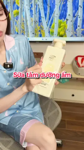 Sữa tắm dưỡng ẩm giá rẻ