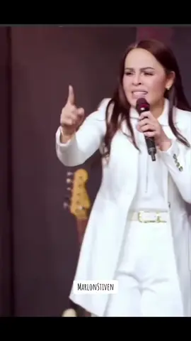 amado Dios en ti confío plenamente y se que tu amor y tu generosidad nunca me abandonan. Pongo mi vida en tus manos  para que tu me guardes y me guíes con sabiduria. Fortalece mi fe. ayudame a alcanzar el éxito en cada paso que doy. permite me avanzar con confianza , superar los desafíos y ver en mi vida la manifestación de tu gracia. Amén. #dios #bless #teamodios 