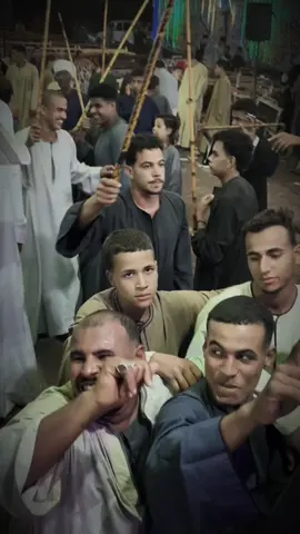 كل اللي يشوف بلويه من بعيد يضحك عليا💔🥲🙏