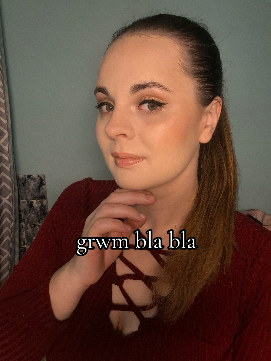 Grwm bla bla ! 🥰 je vais essayer de faire ce format une fois par semaine, pcq j'adore je manque juste de temps 🙈 #grwm #getreadywithme #makeup #makeupblabla #girltok  @Erborian France @tarte cosmetics @Too Faced @L’Oréal Paris @Fenty Beauty 