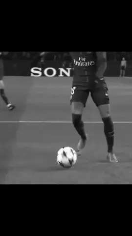 تجي بالك الـــك🤍🔥.#نيمار #neymar #greenscreen #fyp #دعمكم_ورفعولي_فديو 