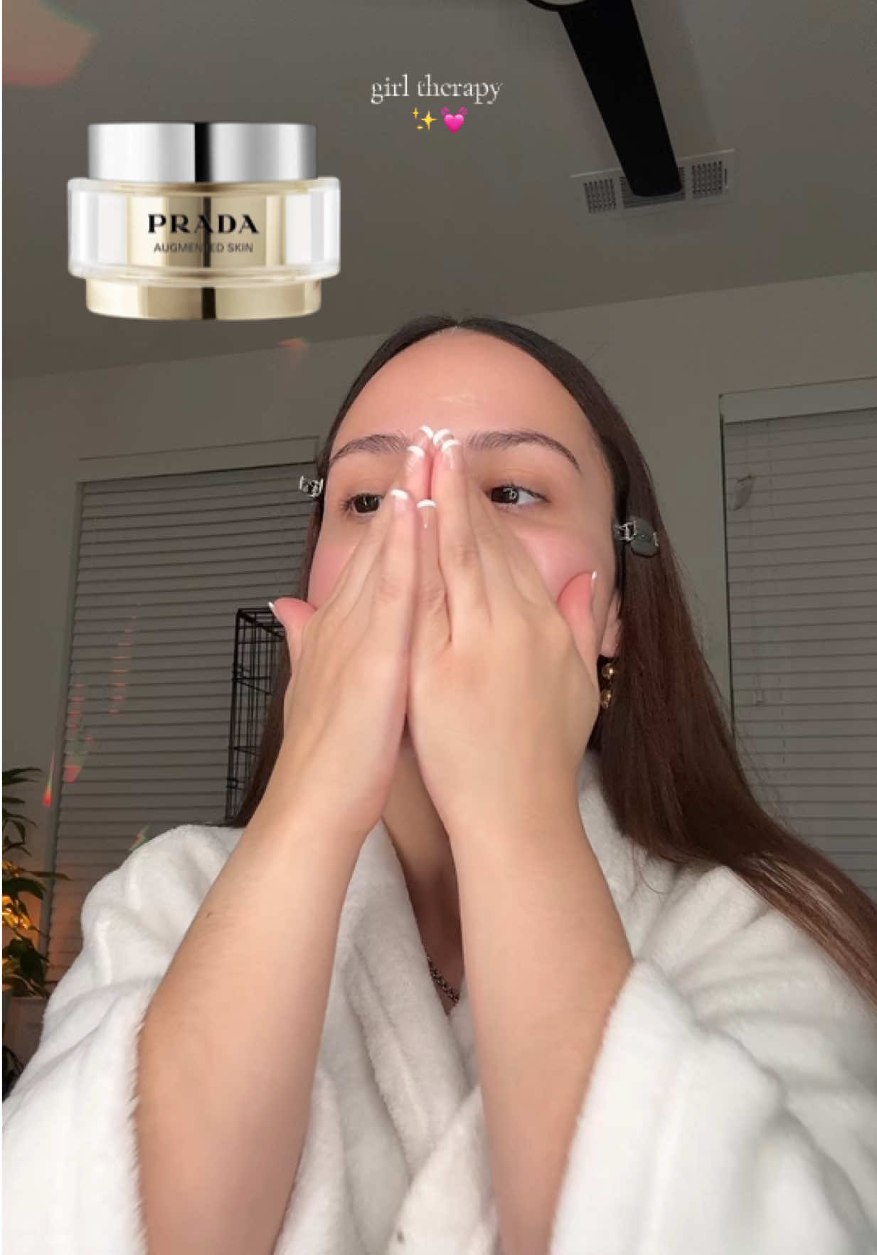 🎀 Doing important thingzz #girltherapy #girlythings #skincare #makeup 