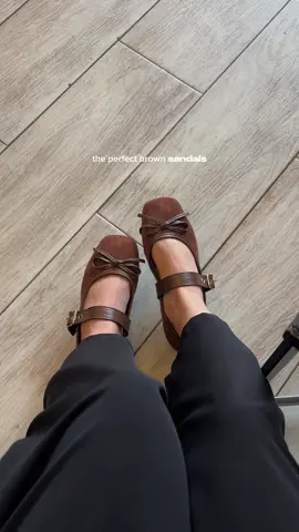 coquette brown flat shoes reco 🤎  #flatshoes #shoes #dollshoes #coquettesandals #sandals 