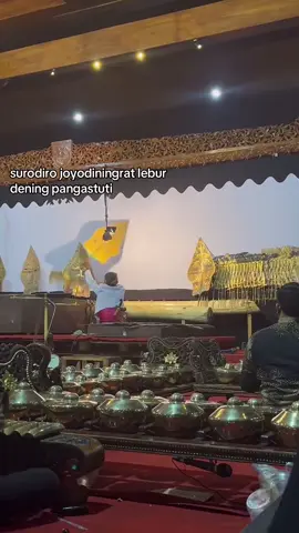 #wayangkulit #seni #budayajawa #dalangmuda #kesitkurniawan 