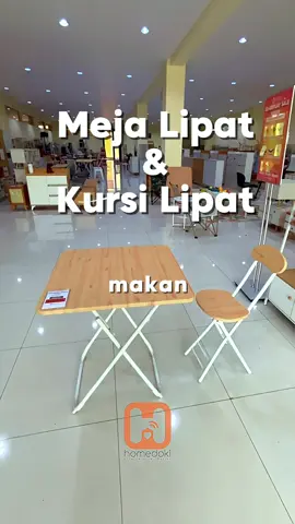 Kerja di mana aja, nggak harus di meja kantor. Pindah ke teras, balkon, atau kamar tinggal lipat-buka aja 💪 #MejaLipat #KursiLipat #KerjaNyaman #Homedoki #guncang1010