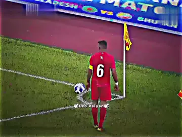 আজ রাত ৮:০০ টায় হংকং এর বিপক্ষে তোমার কাছে থেকে এমন একটা গোল দেখতে চাই 🥺🫶🇧🇩।#creatorsearchinsights #footballtiktok #foryoupage #hamza #fyp. 