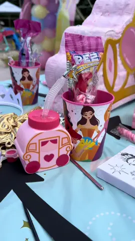 FOURever a Princess 👑 🎀 Making core memories one party at a time, this theme is next to perfection 🫶🏻 IG: @jessica.mcdanie.l #princess #princessparty #kidsbirthdayparty 